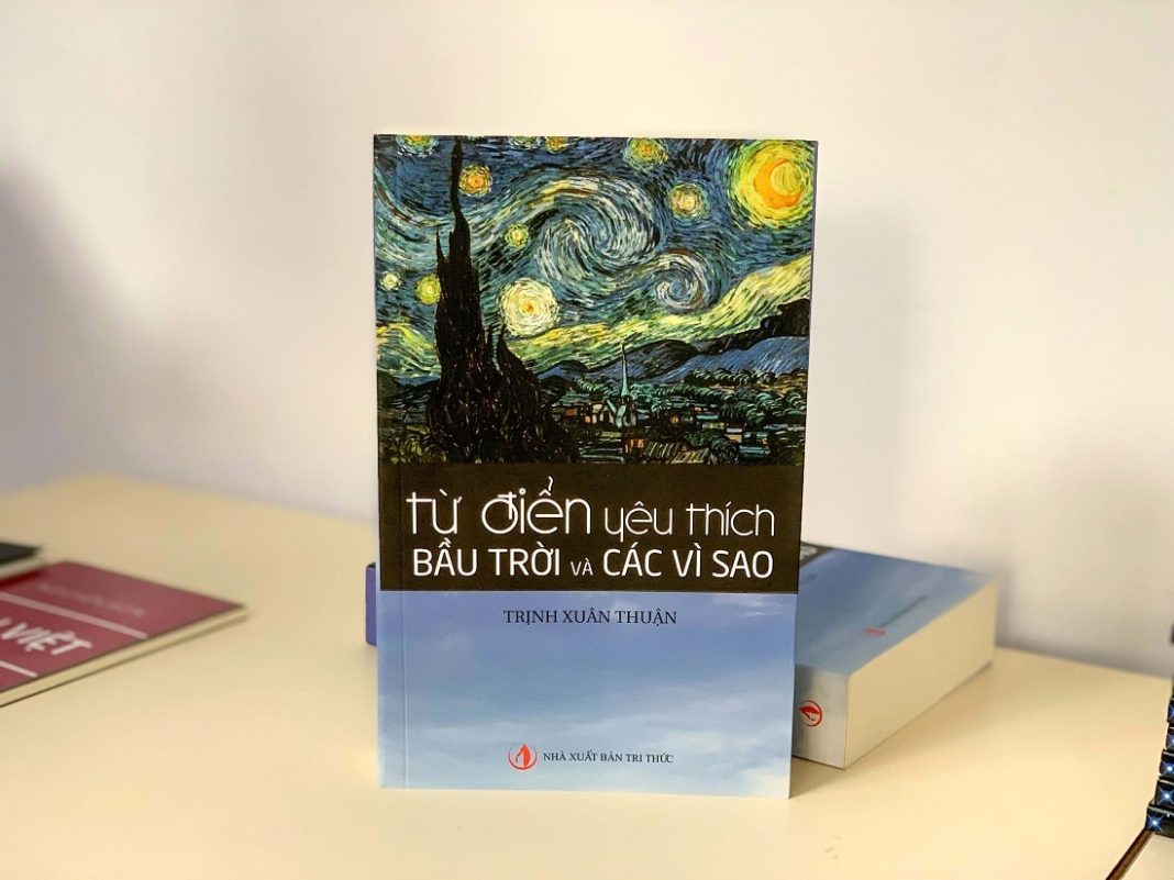 Giáo sư Trịnh Xuân Thuận ra mắt cuốn từ điển đặc biệt về bầu trời và những vì sao Giáo sư Trịnh Xuân Thuận ra mắt cuốn từ điển đặc biệt về bầu trời và những vì sao