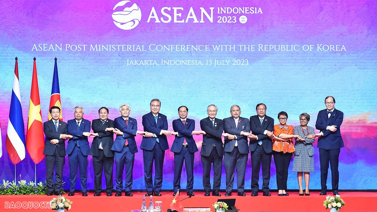 Các Bộ trưởng tham dự Hội nghị Bộ trưởng Ngoại giao ASEAN-Hàn Quốc. 