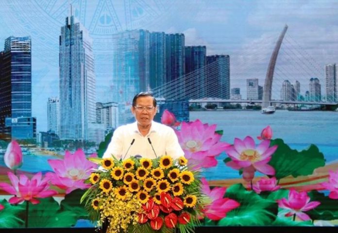 'Thành phố Hồ Chí Minh - 50 năm tự hào bản anh hùng ca' 'Thành phố Hồ Chí Minh - 50 năm tự hào bản anh hùng ca'