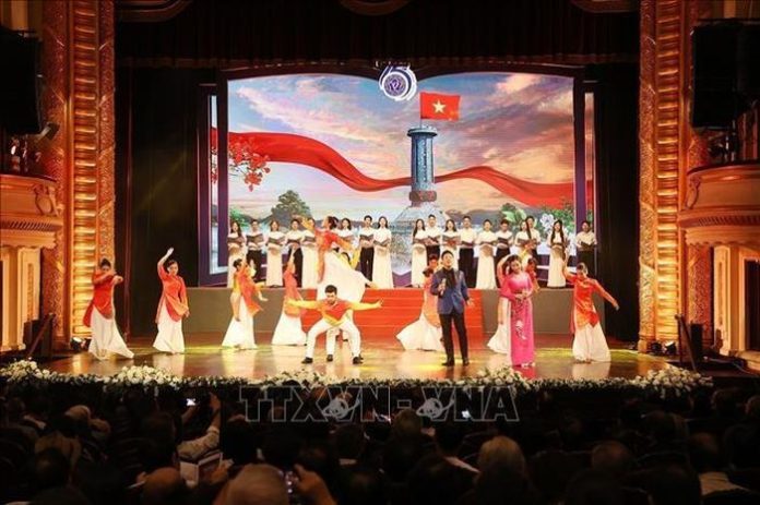 Liên hiệp các Hội VHNT Việt Nam - 'Ngôi nhà' của văn nghệ sỹ cả nước Liên hiệp các Hội VHNT Việt Nam - 'Ngôi nhà' của văn nghệ sỹ cả nước