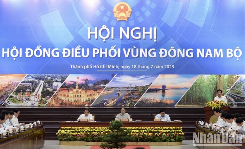 Công bố Quyết định số 825/QĐ-TTg ngày 11/7/2023 của Thủ tướng Chính phủ về thành lập Hội đồng điều phối vùng Đông Nam Bộ. 