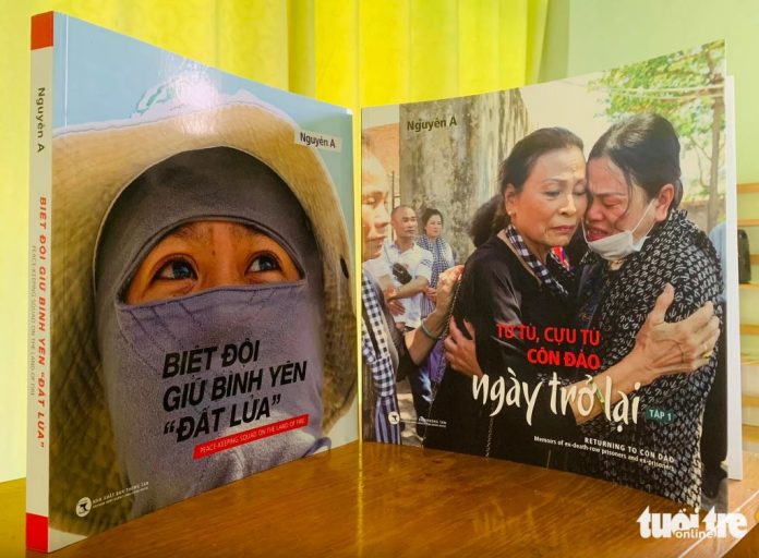 Nguyễn Á ra sách ảnh về đội phá bom mìn Quảng Trị và cựu tù Côn Đảo Nguyễn Á ra sách ảnh về đội phá bom mìn Quảng Trị và cựu tù Côn Đảo