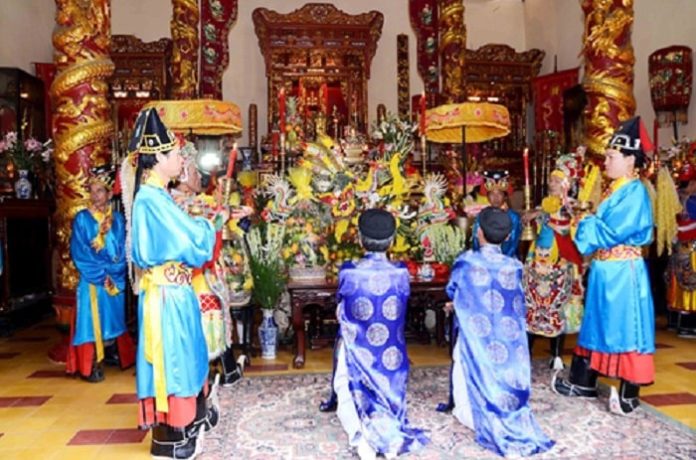 Tri ân công đức tiền nhân - Tác giả: Thanh Hiệp Tri ân công đức tiền nhân - Tác giả: Thanh Hiệp