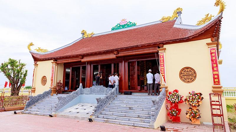 Nha luu niem Dai danh y Dao Cong Chinh - Cung rước thần tượng và khánh trạch nhà lưu niệm Đại danh y Đào Công Chính