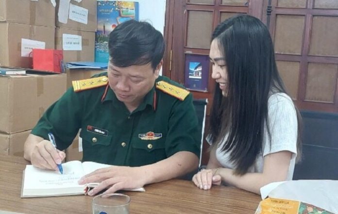 Truyền kỳ Nguyễn Dữ: Văn chương phải giúp con người mạnh mẽ hơn! - Tác giả: Nhà văn Phùng Văn Khai Truyền kỳ Nguyễn Dữ: Văn chương phải giúp con người mạnh mẽ hơn! - Tác giả: Nhà văn Phùng Văn Khai