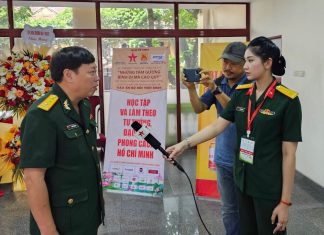 Xã hội hóa hoạt động văn học nghệ thuật ở Việt Nam – Những chuyển động và thách thức – Tác giả: Nhà văn Phùng Văn Khai Xã hội hóa hoạt động văn học nghệ thuật ở Việt Nam - Những chuyển động và thách thức - Tác giả: Nhà văn Phùng Văn Khai