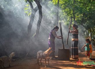 Sắc màu cuộc sống bên hồ Lắk