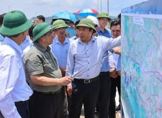 Thủ tướng khảo sát Tuyến đường Đông-Tây của tỉnh Ninh Bình