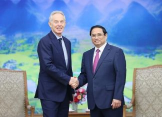 Thủ tướng tiếp Chủ tịch điều hành Viện Tony Blair vì sự thay đổi toàn cầu