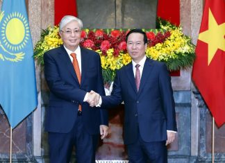 Chủ tịch nước chủ trì Lễ đón chính thức Tổng thống Cộng hòa Kazakhstan