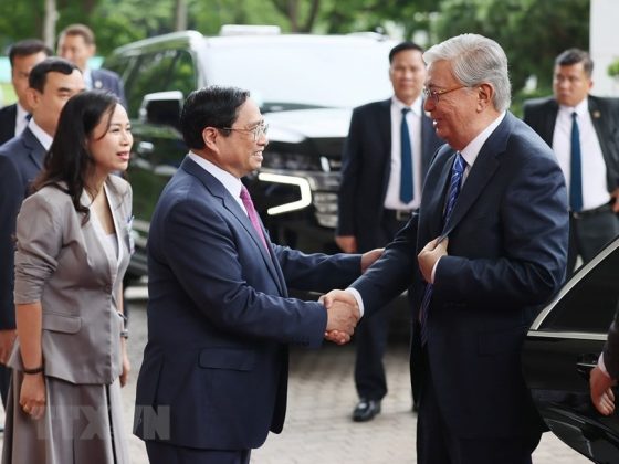 1 min 56 560x420 - Thủ tướng Phạm Minh Chính hội kiến Tổng thống Kazakhstan