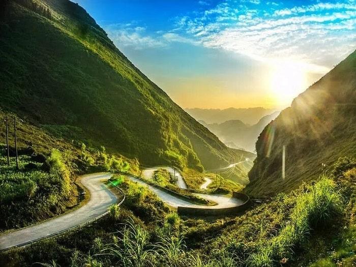 Ngày nay, đường Hạnh Phúc là một trong những con đường kỳ vĩ nhất Việt Nam