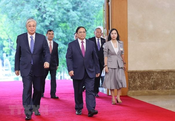 2 min 55 605x420 - Thủ tướng Phạm Minh Chính hội kiến Tổng thống Kazakhstan
