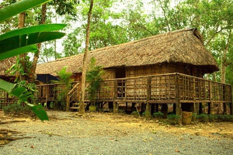 Đến với khu du lịch Tà Lài, các bạn có thể tìm hiểu và trải nghiệm về cuộc sống thường nhật của đồng bào thiểu số tại Việt Nam. Đến với khu du lịch Tà Lài, các bạn có thể tìm hiểu và trải nghiệm về cuộc sống thường nhật của đồng bào thiểu số tại Việt Nam.