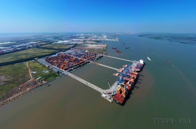 Đ&oacute;n xu thế Logistics đang dần trở th&agrave;nh ng&agrave;nh dịch vụ mũi nhọn của nhiều quốc gia tr&ecirc;n thế giới, th&agrave;nh phố Hải Ph&ograve;ng tập trung khai th&aacute;c lợi thế sẵn c&oacute; của một th&agrave;nh phố hội đủ 5 loại h&igrave;nh giao th&ocirc;ng để sớm trở th&agrave;nh trung t&acirc;m dịch vụ h&agrave;ng hải v&agrave; vận tải biển lớn của cả nước. (Ảnh: An Đăng/TTXVN)