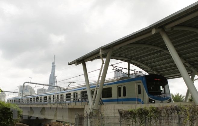 4 min 72 657x420 - Đoàn tàu đầu tiên của tuyến Metro số 1 khởi hành chạy thử nghiệm