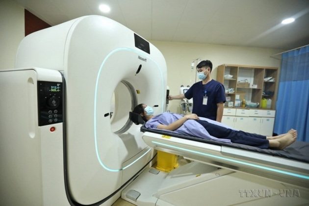 Bệnh viện Đa khoa H&ugrave;ng Vương, tỉnh Ph&uacute; Thọ, l&agrave; bệnh viện ngo&agrave;i c&ocirc;ng lập với nhiều thiết bị y tế hiện đại. Đ&acirc;y l&agrave; m&ocirc; h&igrave;nh bệnh viện vệ tinh mở rộng trong hợp t&aacute;c c&ocirc;ng-tư nhằm g&oacute;p phần giảm tải cho bệnh viện tuyến Trung ương. (Ảnh: Minh Quyết/TTXVN)