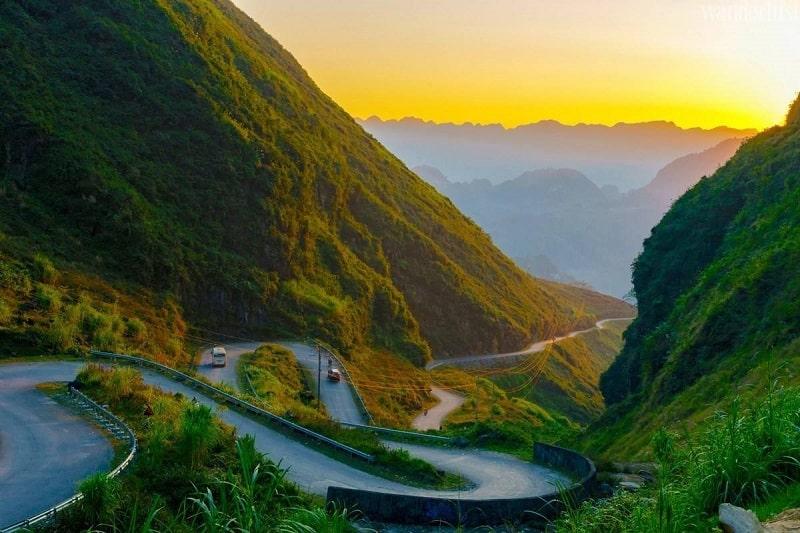 Trong hành trình khám phá cung đường Hạnh Phúc, khám phá Hà Giang, du khách còn có thể ghé thăm những điểm đến nổi tiếng của vùng đất này như đèo Mã Pí Lèng