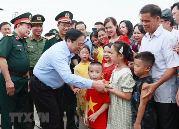 7 min 17 581x420 - Thủ tướng kiểm tra công tác tu bổ định kỳ Lăng Chủ tịch Hồ Chí Minh
