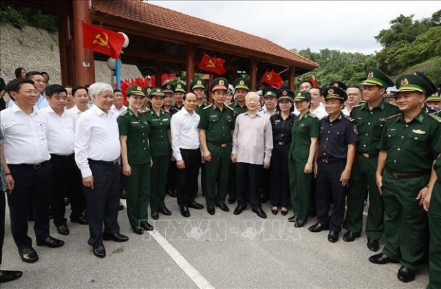 8 min 29 641x420 - Những hình ảnh Tổng Bí thư Nguyễn Phú Trọng thăm Cửa khẩu Quốc tế Hữu Nghị