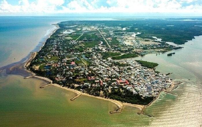Cần Giờ là địa phương duy nhất giáp biển của thành phố Hồ Chí Minh.