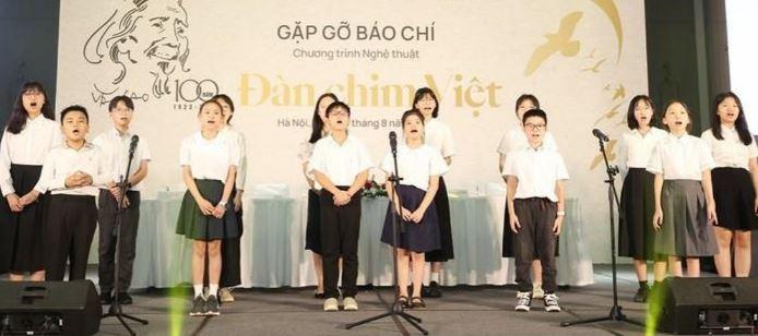 Dan hop xuong thieu nhi bieu dien min - Hơn 300 nghệ sĩ sẽ biểu diễn trong đêm nghệ thuật kỷ niệm 100 năm Ngày sinh nhạc sĩ Văn Cao