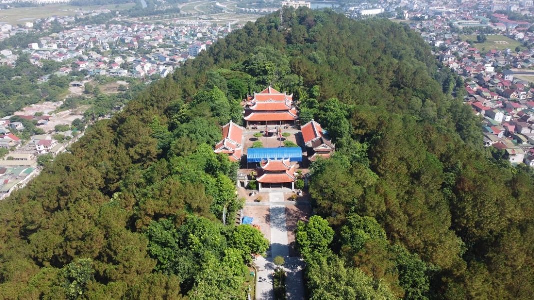 Nét đẹp độc đáo của đền thờ Hoàng đế Quang Trung Nét đẹp độc đáo của đền thờ Hoàng đế Quang Trung