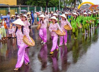 Phan Thiết tưng bừng Lễ hội Cầu ngư