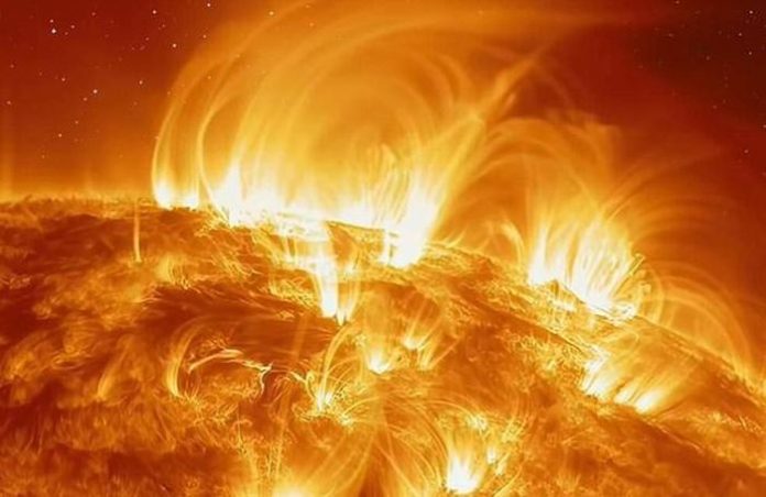 Phát hiện 'Sao Mộc nóng' có nhiệt độ 2 bề mặt chênh lệch tới 6.000 độ