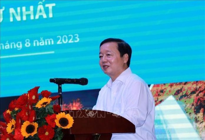 Phát triển nhanh, bền vững vùng Bắc Trung Bộ và duyên hải Trung Bộ Phát triển nhanh, bền vững vùng Bắc Trung Bộ và duyên hải Trung Bộ