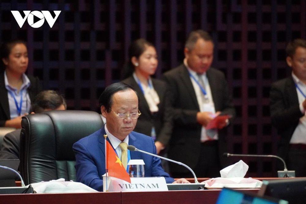 Thu truong Bo Tai nguyen va Moi truong Viet Nam Vo Tuan Nhan min - Khai mạc Hội nghị Bộ trưởng Môi trường ASEAN lần thứ 17