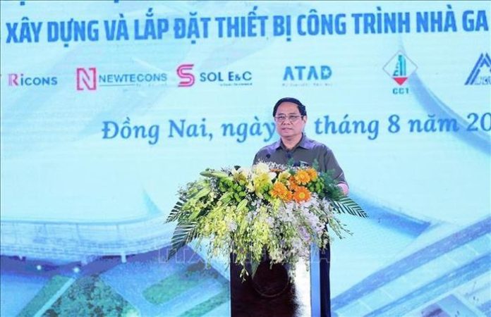 Thủ tướng dự lễ khởi công 3 gói thầu chính sân bay Long Thành và Tân Sơn Nhất Thủ tướng dự lễ khởi công 3 gói thầu chính sân bay Long Thành và Tân Sơn Nhất