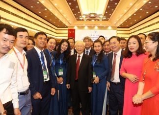 Phát huy vai trò đội ngũ trí thức Việt Nam đáp ứng yêu cầu phát triển đất nước nhanh và bền vững