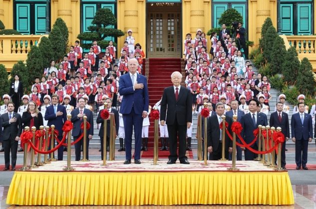 2 min 11 633x420 - Lễ đón Tổng thống Hoa Kỳ Joe Biden thăm cấp Nhà nước tới Việt Nam