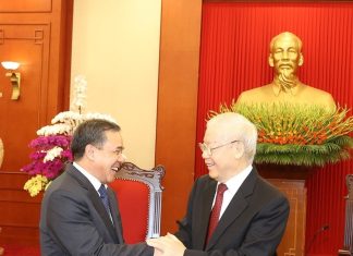 Tổng Bí thư Nguyễn Phú Trọng tiếp Đại sứ Lào đến chào từ biệt