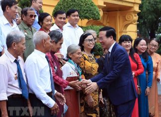 Chủ tịch nước gặp mặt Đoàn Đại biểu Người có Công của tỉnh Trà Vinh