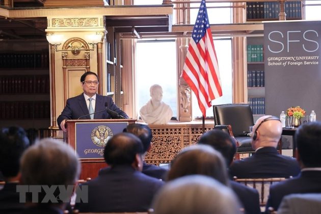 Thủ tướng Phạm Minh Ch&iacute;nh ph&aacute;t biểu tại Đại học Georgetown.