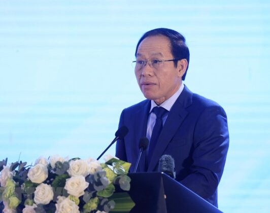 3 min 55 532x420 - Chủ tịch nước dự Hội nghị Đại biểu Nhà văn Lão thành Việt Nam
