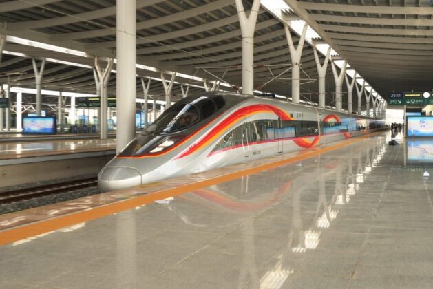 4 1 629x420 - Tuyến đường sắt cao tốc vượt biển '8 dọc 8 ngang' kỷ lục của Trung Quốc