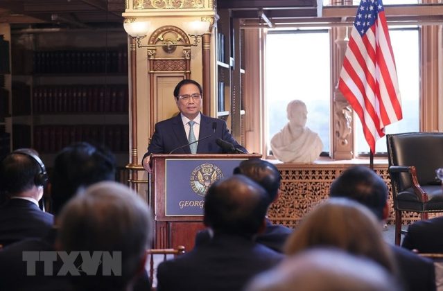 Thủ tướng Phạm Minh Ch&iacute;nh ph&aacute;t biểu tại Đại học Georgetown.