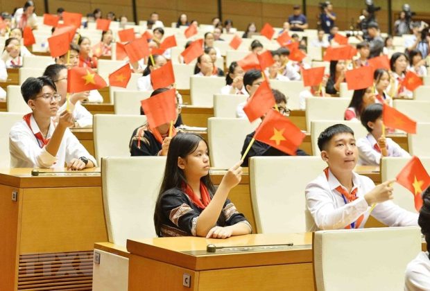 C&aacute;c đại biểu dự Phi&ecirc;n họp giả định Quốc hội Trẻ em lần thứ nhất năm 2023.