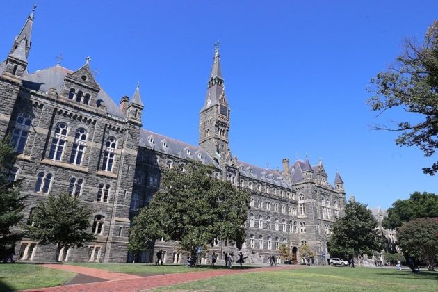 Đại học Georgetown tại Washington D.C (Hoa Kỳ).