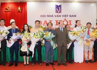 Lần đầu tiên tổ chức Hội nghị đại biểu nhà văn lão thành Việt Nam Lần đầu tiên tổ chức Hội nghị đại biểu nhà văn lão thành Việt Nam