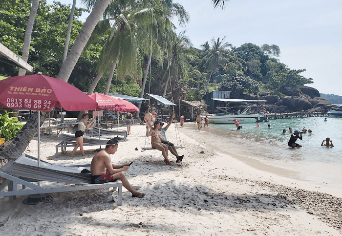 Du lịch là một trong những lợi thế phát triển kinh tế biển Kiên Giang. 
