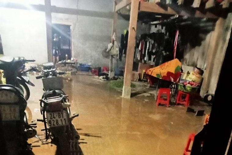 Lũ quét khiến 2 người chết và 4 người mất tích ở xã Liên Minh.