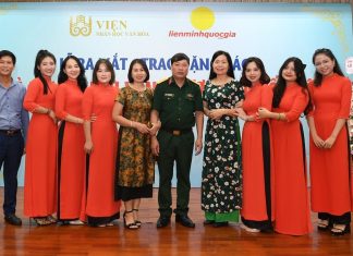 Như ngọn gió mùa thu thổi mãi - Tùy bút của Phùng Văn Khai