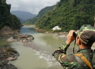 Nơi con sông Đà chảy vào đất Việt thuộc tỉnh nào?