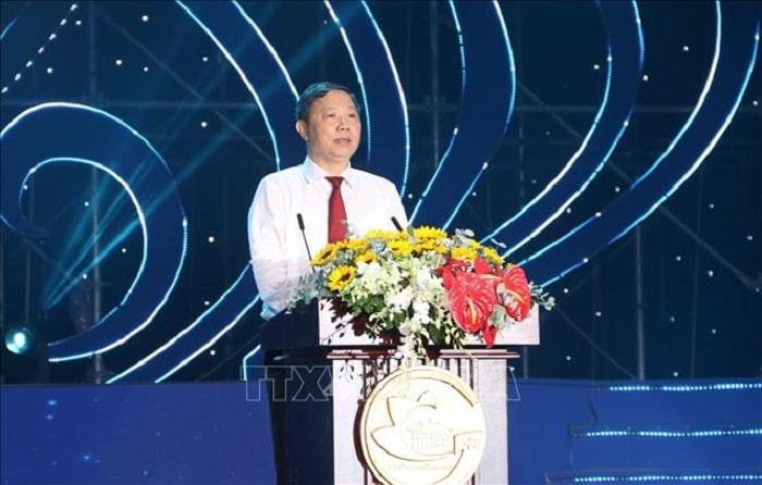 Ông Dương Anh Đức, Phó Chủ tịch Ủy ban nhân dân Thành phố Hồ Chí Minh phát biểu tại lễ hội.