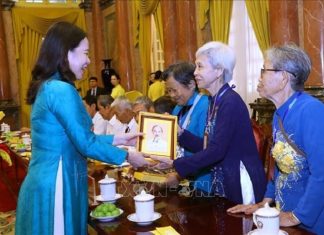 Phó Chủ tịch nước gặp mặt Đoàn đại biểu người có công tiêu biểu tỉnh An Giang