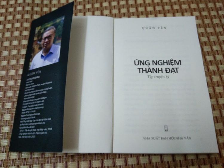 Tác giả Quân Yên, tên thật là Vũ Xuân Bân, từng là phóng viên chiến trường khóa GP10 của Thông tấn xã Giải phóng (nay là Thông tấn xã Việt Nam).